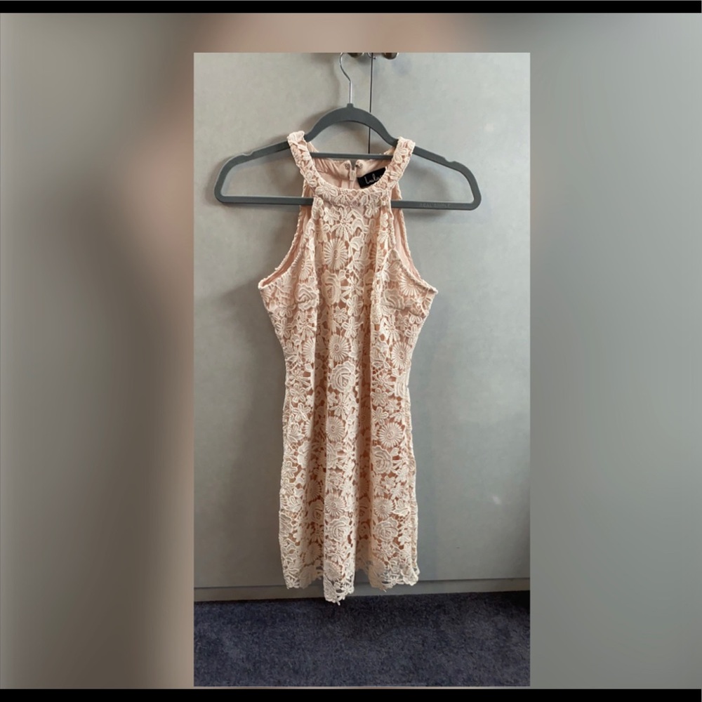 Lulu’s halter neck dress